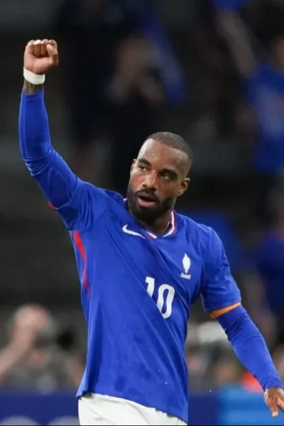 1,277 / 5,000 Alexandre Lacazette da seleção francesa de futebol nas Olimpíadas